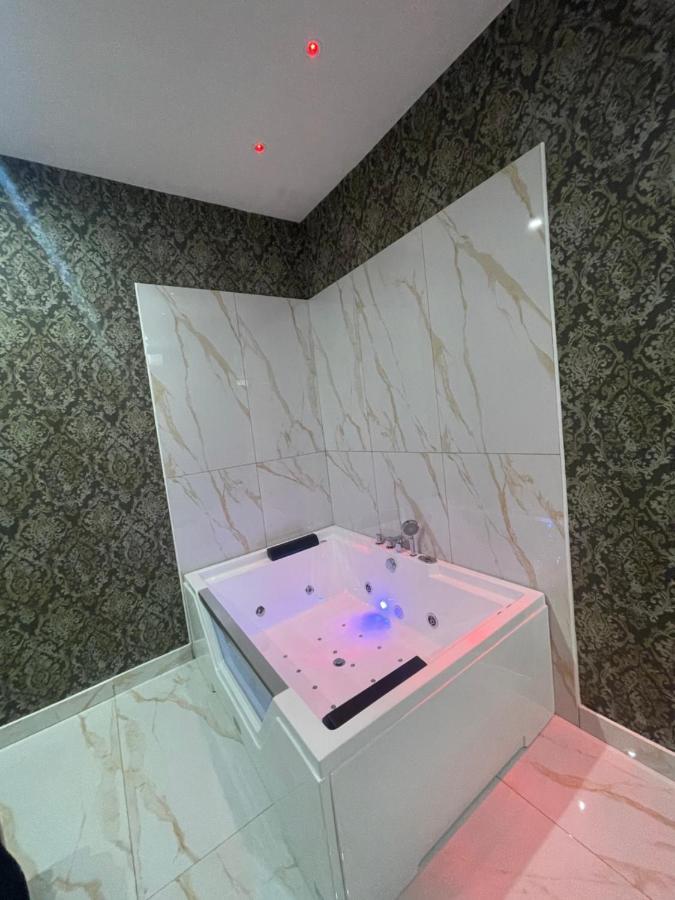 Life Hotel กาซัลนูโอโว ดี นาโปลี ภายนอก รูปภาพ