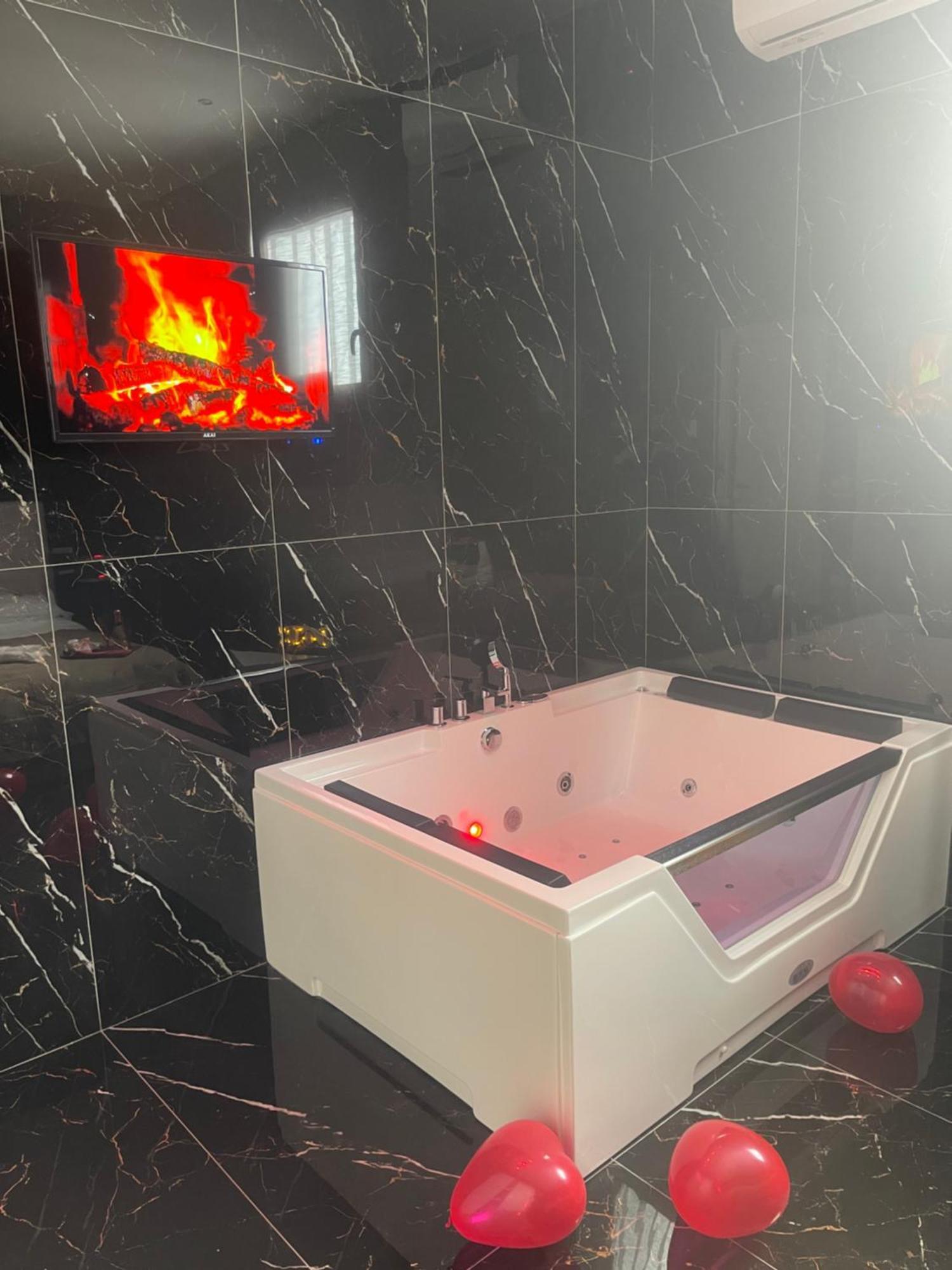 Life Hotel กาซัลนูโอโว ดี นาโปลี ภายนอก รูปภาพ