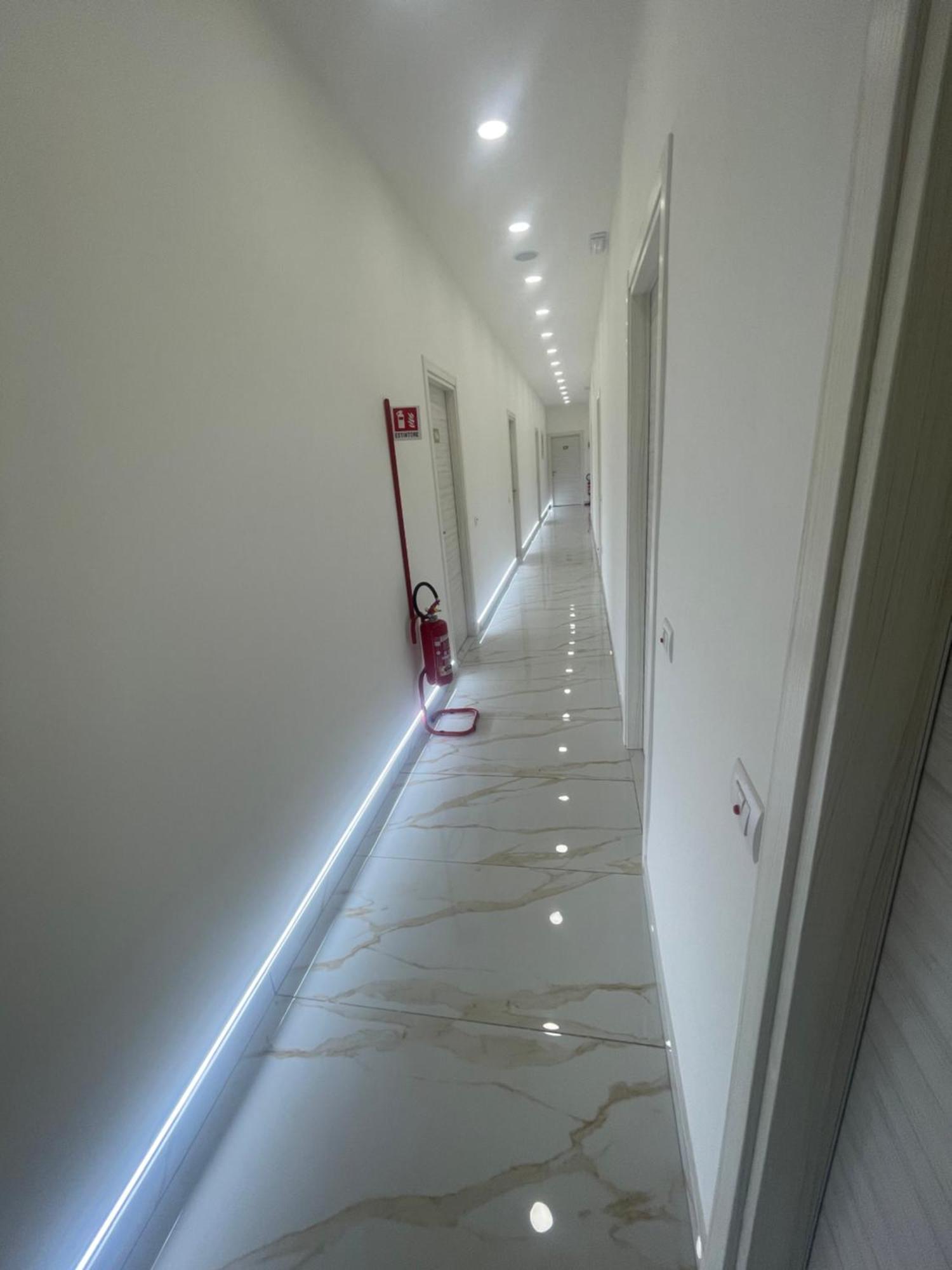 Life Hotel กาซัลนูโอโว ดี นาโปลี ภายนอก รูปภาพ