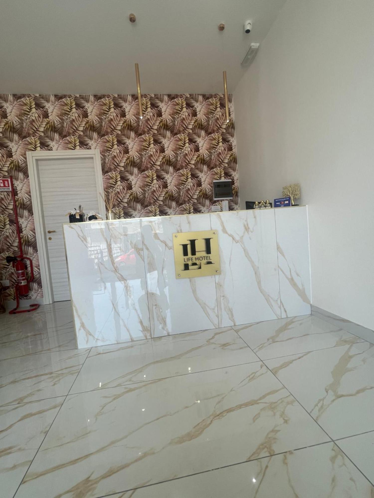 Life Hotel กาซัลนูโอโว ดี นาโปลี ภายนอก รูปภาพ