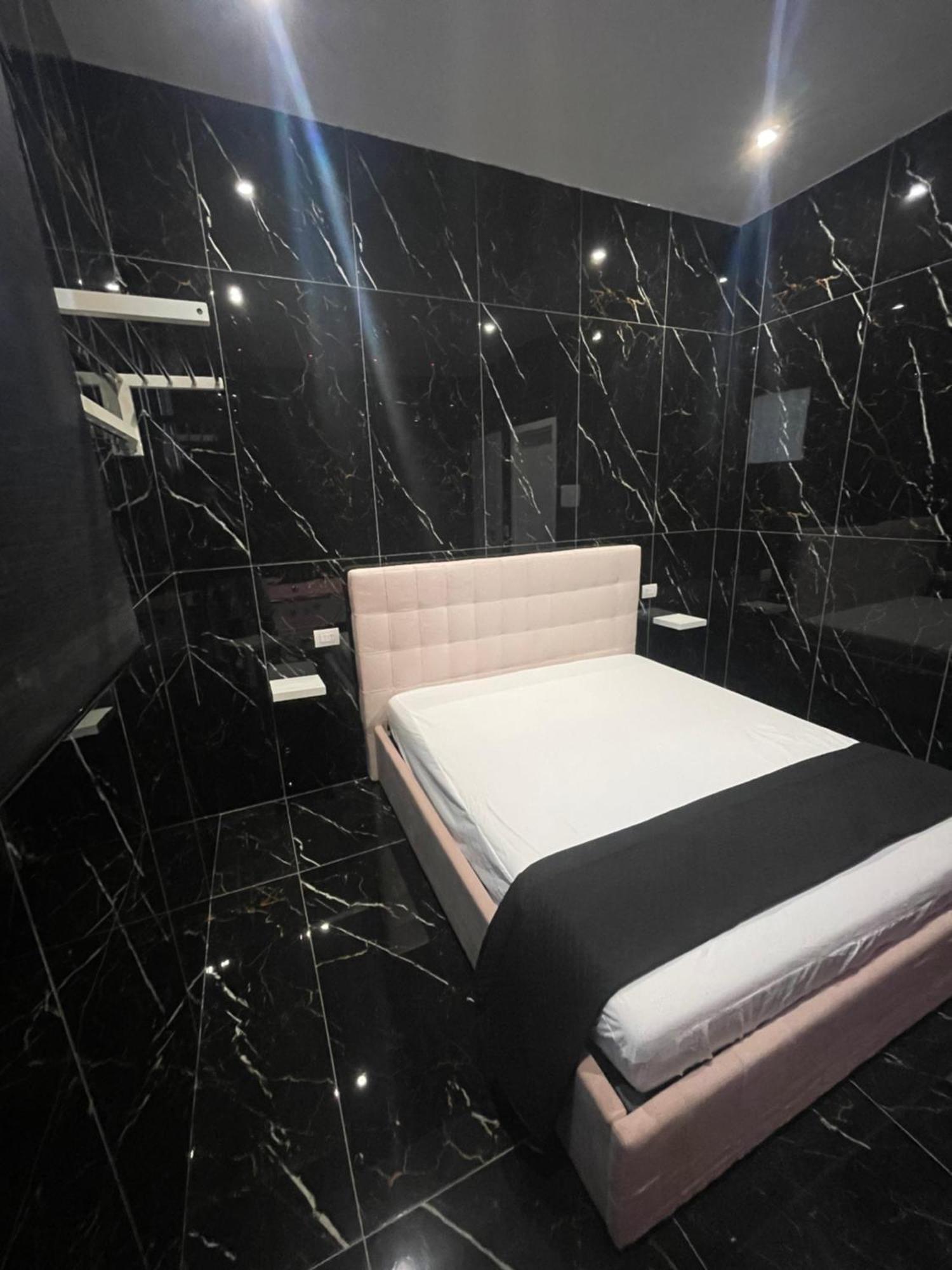 Life Hotel กาซัลนูโอโว ดี นาโปลี ภายนอก รูปภาพ