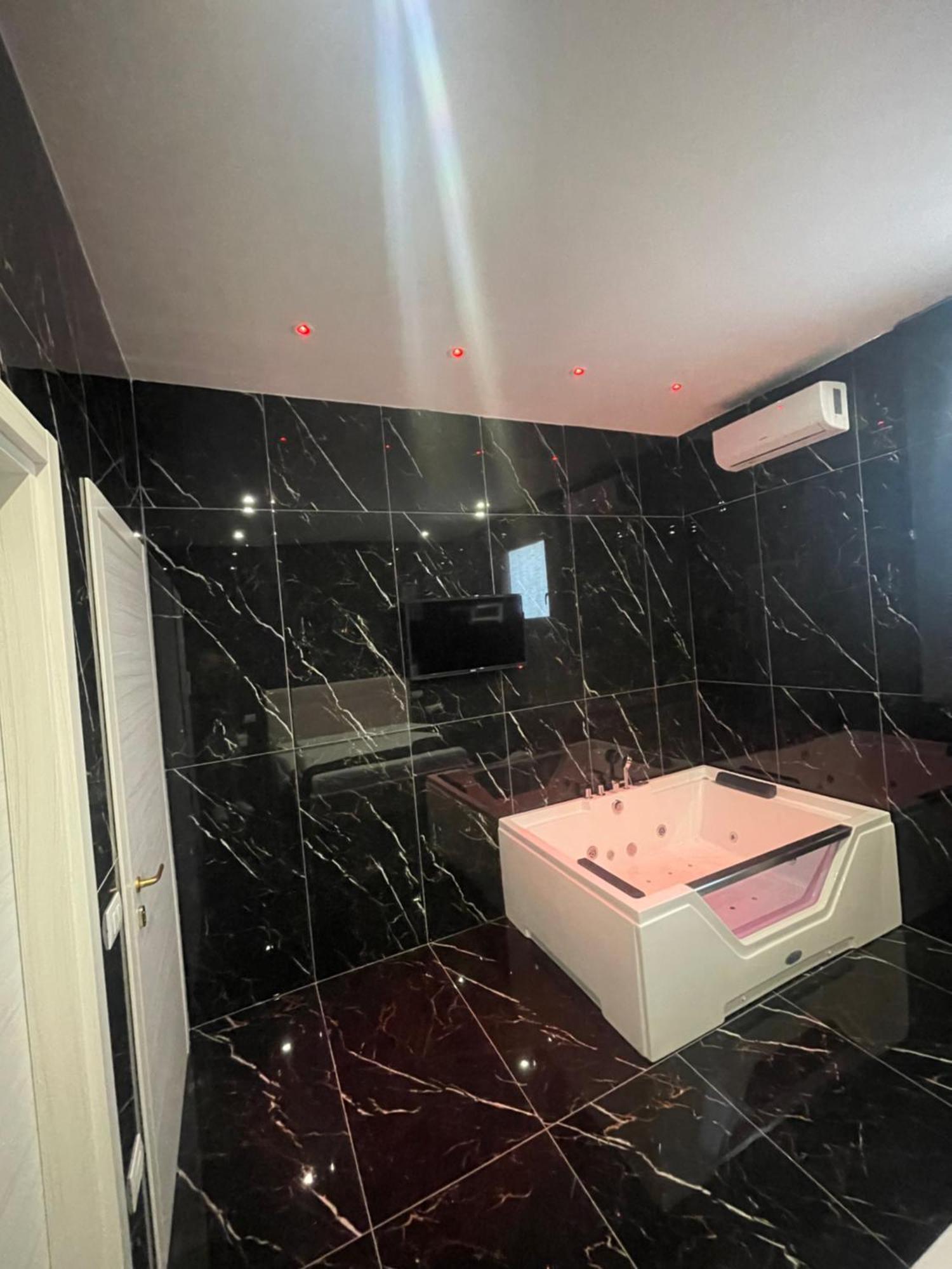 Life Hotel กาซัลนูโอโว ดี นาโปลี ภายนอก รูปภาพ